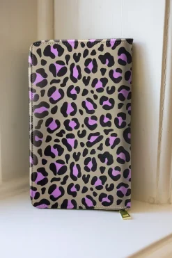 Online Family paspoort | Sand leopard | Studio DAMES Overige Accessoires|Snøpskes