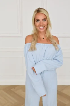 Off-shoulder blouse Montana | Light blue | DAMES Co-ords|Blouses