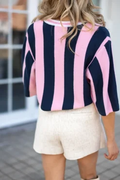 Hot Soccer Tee | Pink vs. Navy | DAMES Tops|Tops