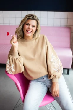Discount Sweat macaron | Almond | DAMES Vesten|Vesten & Truien