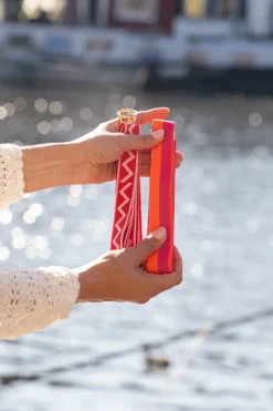 New Telefoonkoord Sweet stripes | Geometric pink | DAMES Telefoonkoorden|Snøpskes