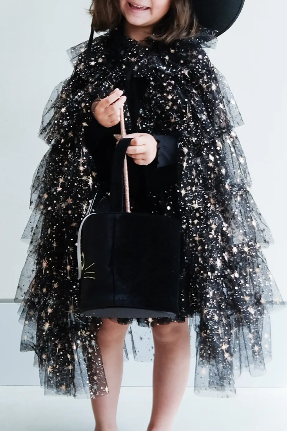 Sale Verkleedcape Aurora ruffle | Black | Mimi & Lula Verkleden